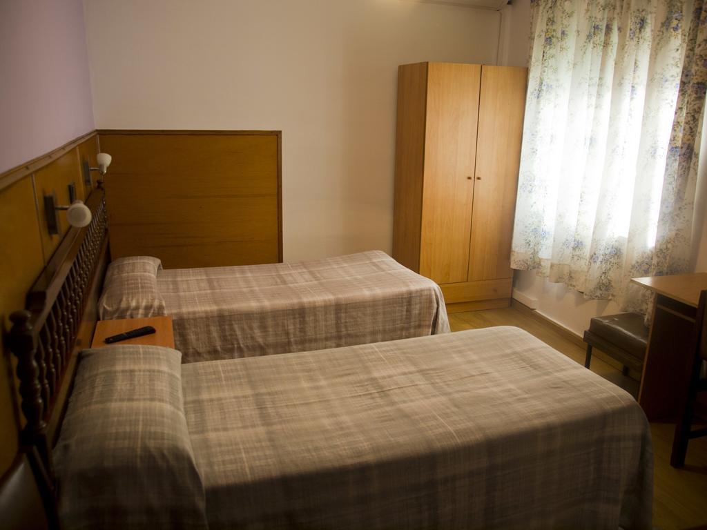Hostal Lizana Huesca Camera foto